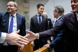 Kamermeerderheid wil AOW-ingrepen coalitie 'verzachten'