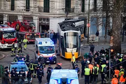 Doden en tientallen gewonden door tramontsporing Milaan