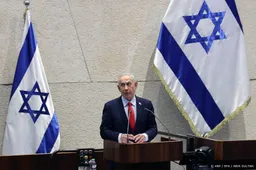 Premier Netanyahu: aanval is voor Iraniërs kans macht te pakken