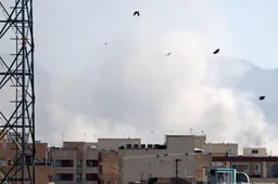 Tientallen schoolkinderen gedood bij raketinslag zuiden Iran