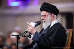 Iraanse ayatollah geeft snel televisietoespraak na aanvallen