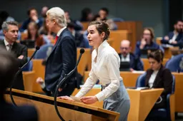 Aardverschuiving op rechts: FVD van Lidewij de Vos haalt PVV in na ongekende ineenstorting partij Wilders