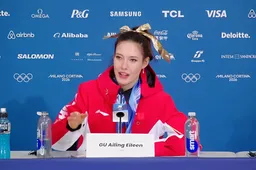 Westerse media-hyena's proberen Olympisch kampioene Eileen Gu te vernederen, maar ze slaat geniaal terug