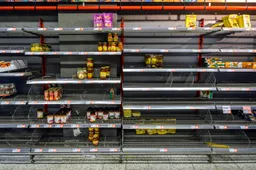 Lege schappen dreigen: Supermarkten waarschuwen voor tekorten en prijsstijgingen door weer in Zuid-Europa