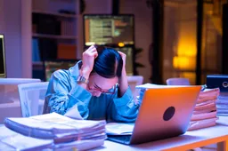 Vrijheidsbijdrage is ordinaire diefstal: Lage en middeninkomens bloeden voor oorlogshobby Kartel