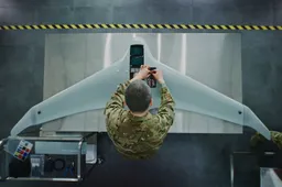 Oorlog vanaf de bank: Sunak ontdekt de gruwelijke drone-realiteit via een iPad