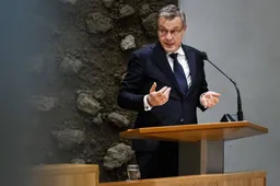 Steun in Tweede Kamer voor extra traumahelikopter vliegveld Teuge