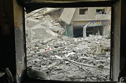 Israël claimt luchtaanvallen op opslag raketten en universiteit 