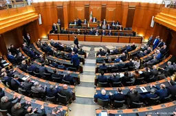 Libanees parlement schuift verkiezingen twee jaar vooruit 