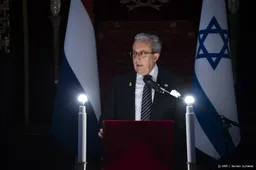 Ambassadeur Israël: brandstichting synagoge zeer verontrustend