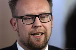 Heerma belt standaard met raadsleden als zij bedreigd worden