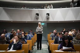 Kamer: verbied Moslimbroederschap en 'gelieerde organisaties'