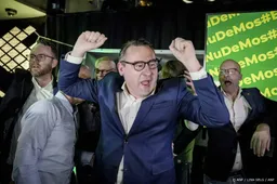 De Mos: zoveel steun is om stil van te worden