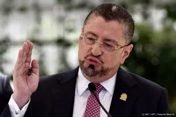Costa Ricaanse president wil alle communisten uit Amerika's weren