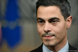 Jetten noemt het 'schandalig' dat Orbán steeds dwarsligt