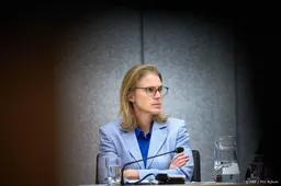 Boekholt schrapt wet die voorrang statushouders stopt