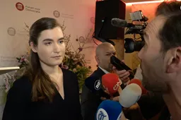 FVD viert gigantische wederopstanding: Lidewij de Vos onthult keiharde AZC-strategie én de toekomst van Thierry Baudet