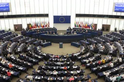 VVD genadeloos rechts ingehaald in Europa: Keiharde terugkeerwet asielzoekers gered door rechts blok