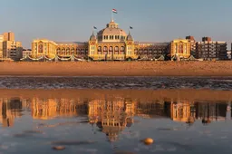 Von Kreyfelt legt bloot: Zo jaagt Den Haag toeristen weg uit Scheveningen – Kurhaus symbool asielchaos