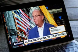 Globalistische elite in paniek: BlackRock-topman waarschuwt voor wereldwijde recessie door oorlogswaanzin