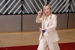 Meloni keert zich tegen westerse oorlogshaviken: Italië weigert steun aan aanval op Iran