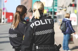 Grote politie-inzet na explosie bij Amerikaanse ambassade in Oslo: "Het hele huis schudde!"