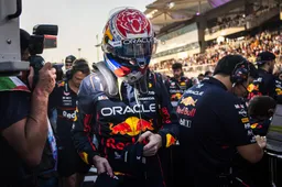 Paniek in de F1-top: Analisten schrikken zich rot en baas Domenicali plant crisisdiner met Verstappen