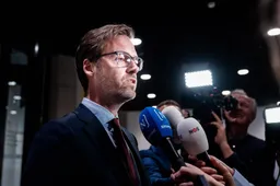 De maskers vallen af: D66-minister Sjoerdsma bedriegt de Kamer en pompt alsnog miljoenen in terror-gelieerd UNRWA