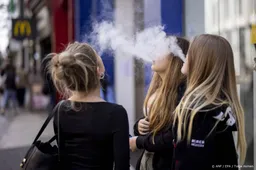 Meerderheid vapende jongeren gebruikt nog steeds smaakjesvapes