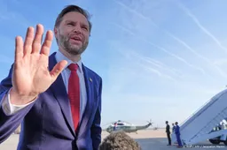 Vance onderweg naar Pakistan voor onderhandelingen met Iran