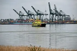 Schelde weer open voor scheepvaart na olielek Antwerpen