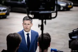 Berendsen bespreekt missie in Straat van Hormuz met Rubio