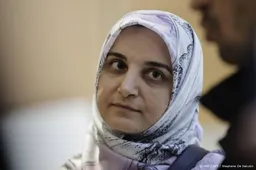 Door Frankrijk vrijgelaten Iraniër terug in thuisland