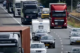 Doorstroming snelwegen verbeterd, maar druk op wegennet groeit