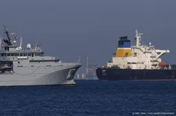 Frankrijk laat tanker van Russische schaduwvloot gaan na betaling