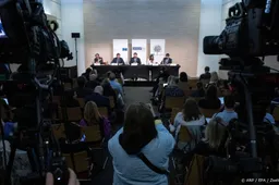 Medewerkers Hongaars persbureau in verzet na nederlaag Orbán