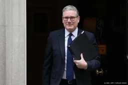 Topambtenaar: kantoor premier zette druk op screening Mandelson