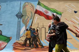 Trump: Iran stort financieel in door sluiting Straat van Hormuz