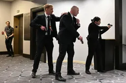 Trump geëvacueerd van podium Correspondents' Dinner Witte Huis