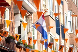 Weeronline: koningsnacht droog, Koningsdag begint zonnig en fris