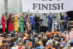 Willem-Alexander sluit 'onvergetelijke Koningsdag' in Dokkum af