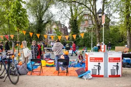 Amsterdam zamelde al 3540 kuub afval in na Koningsdag