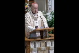 Katholieke Kerk in de tegenaanval: kardinaal eist burgerlijke opstand tegen 'immorele' oorlog in Iran