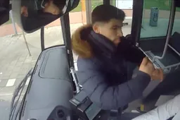 Bizar: laffe kansenparel mishandelde Rotterdamse buschauffeur niet één, maar TWEE keer!
