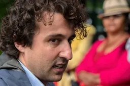 Salonsocialisten verbranden half miljoen: GL/PvdA gooit €544.000 weg aan hippe naam 'Progressief Nederland'