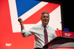 Knettergek: Totalitair Engeland slaat volledig door en voert levenslang rookverbod in