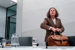 Hoog spel van de PVV: gooi de asielwetten niet in de prullenbak voor politiek theater!