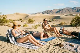 Mainstream media slaan volledig door: NU.nl roept op tot zonnebrand smeren bij 20 graden!