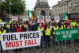 Opstand in Ierland: boze boeren leggen het land plat, bange overheid dreigt met leger