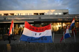 Opeens kan het wel: Uithoorn hangt razendsnel camera's op om AZC-tegenstanders te bespieden